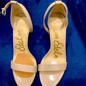 Sam Edelman tan heals